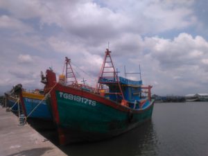 Pelabuhan Kejawanan Menjadi Ladang Penghasilan Warga Cirebon