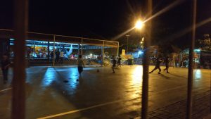 Lapangan Futsal yang Terus Ramai Hingga Malam/Foto: Prajna Vita