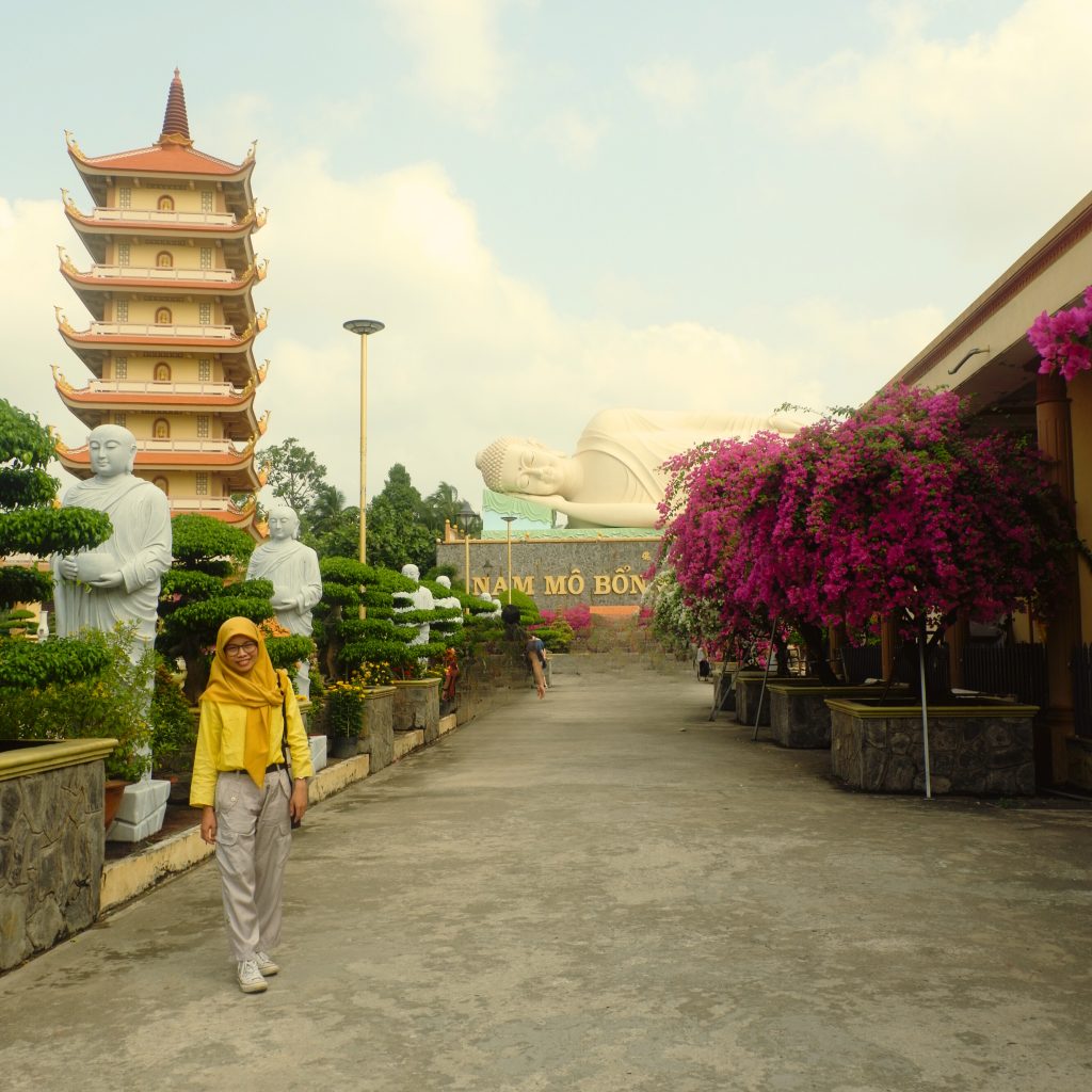 Destinasi Pertama ke Vinh Trang Pagoda/Photo: Fili